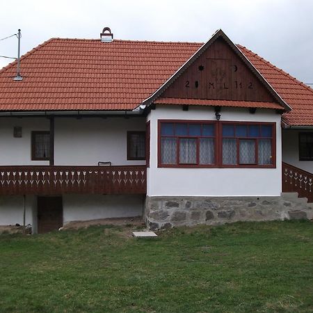 Ferienwohnung Maksai Lak Ocna de Sus Exterior foto